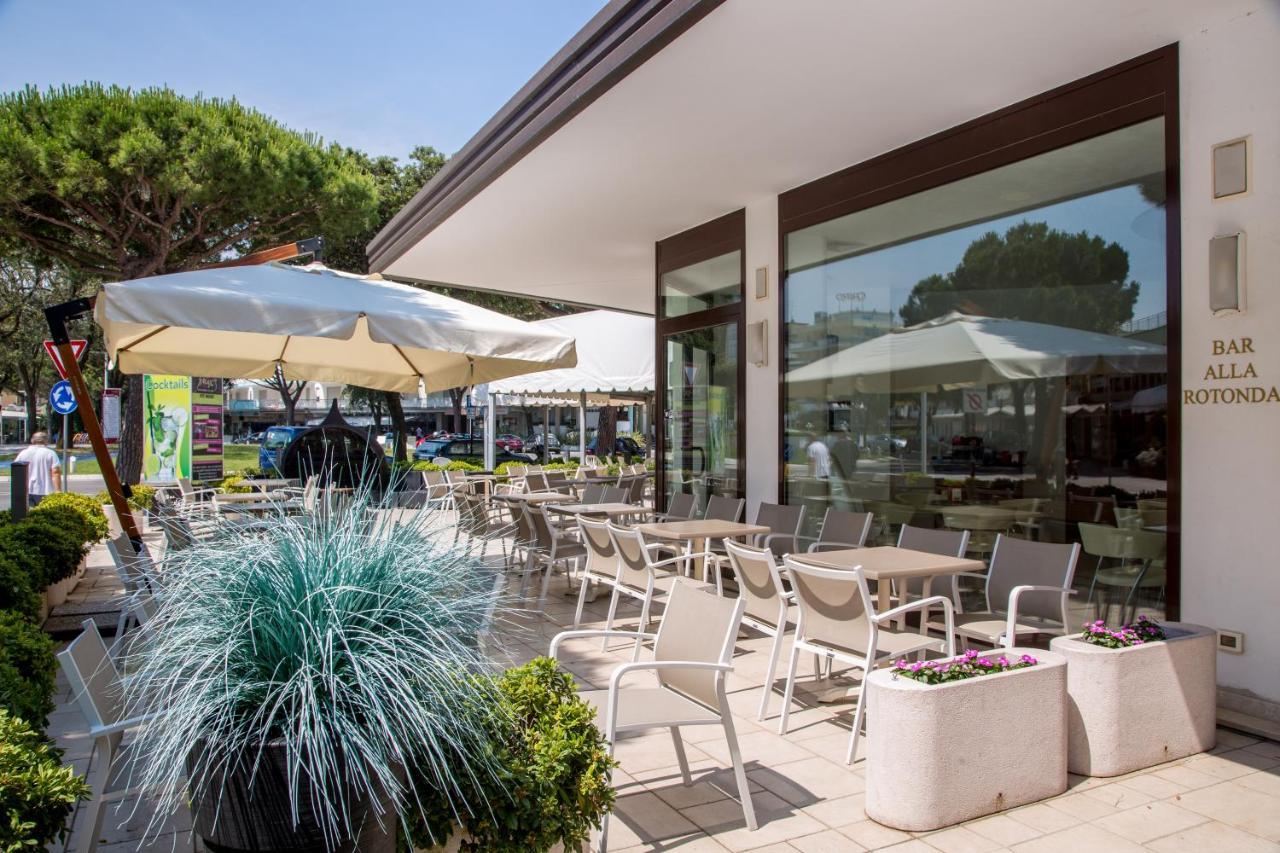 Residence Alla Rotonda Lido di Jesolo Eksteriør billede
